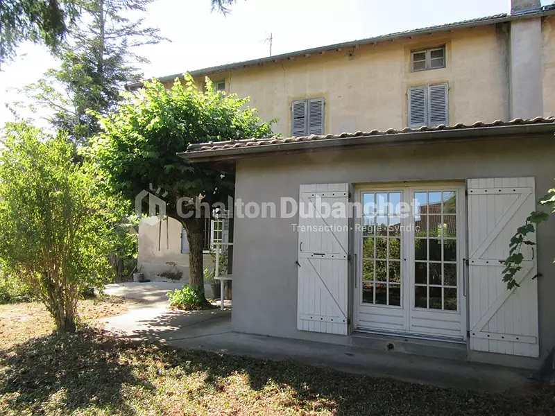 Maison, 235 m²