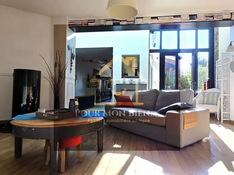 Maison, 210 m²