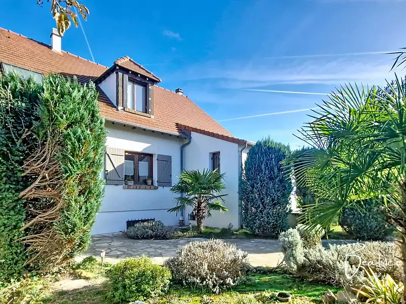 Maison, 156 m²
