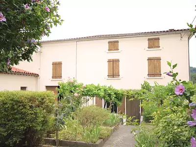 Maison, 185 m²