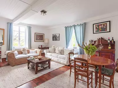 Maison, 280 m²