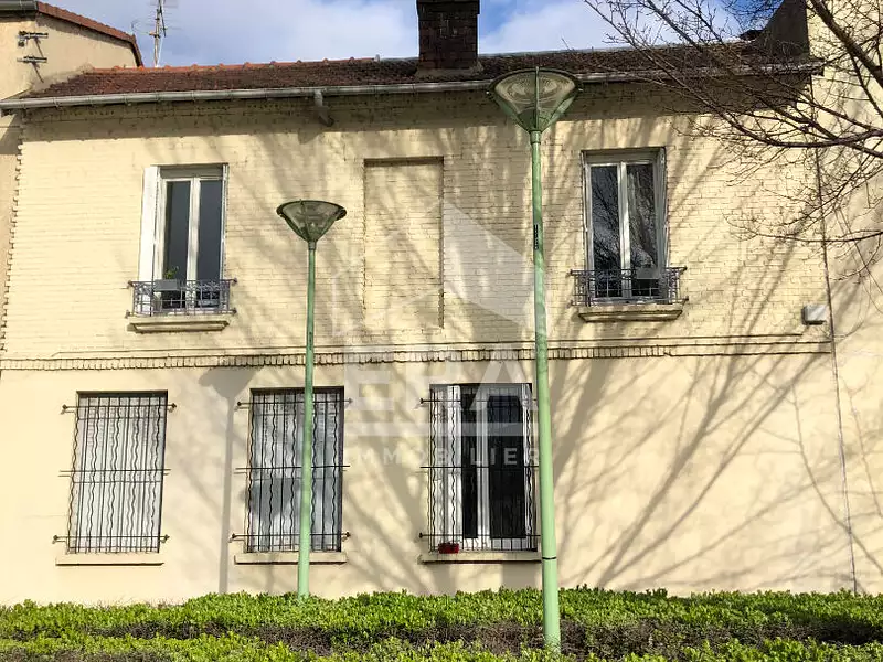 Immeuble, 272,32 m²