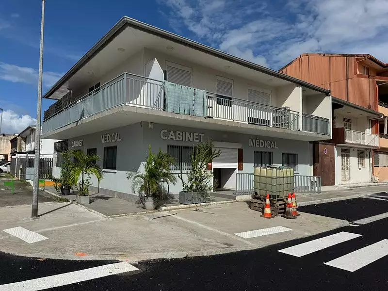 Immeuble, 300 m²