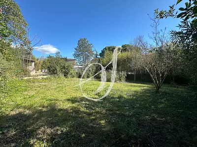 Terrain, 913 m²