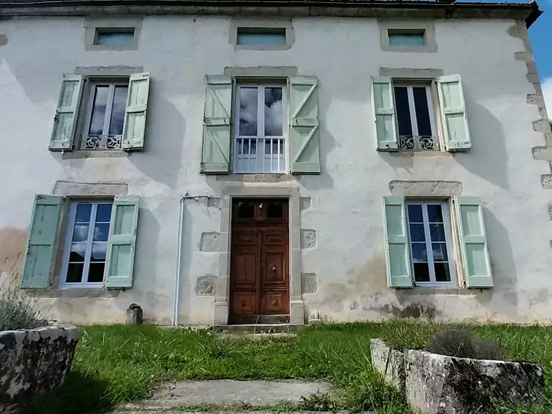 Maison, 240 m²