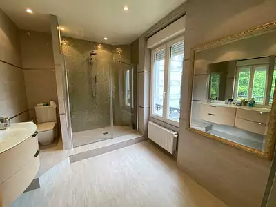 Maison, 250 m²