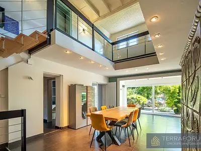 Maison, 202 m²
