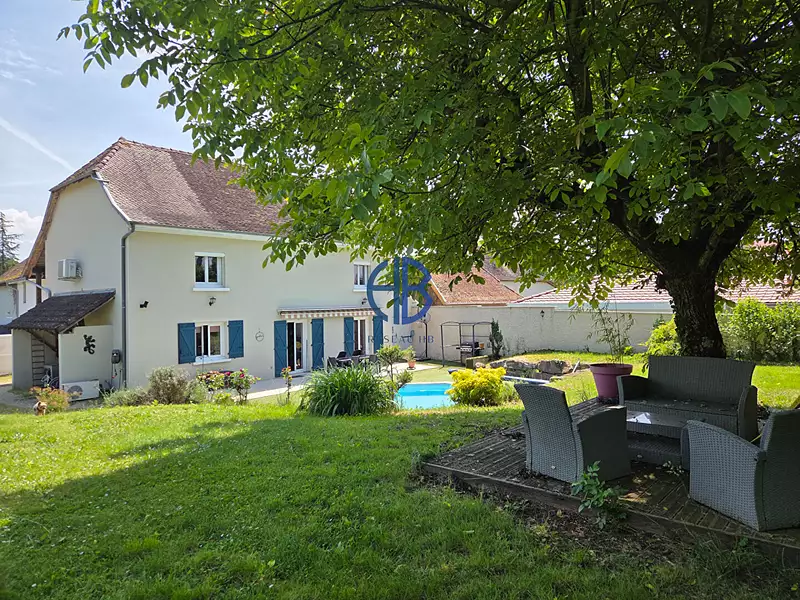 Maison, 160 m²