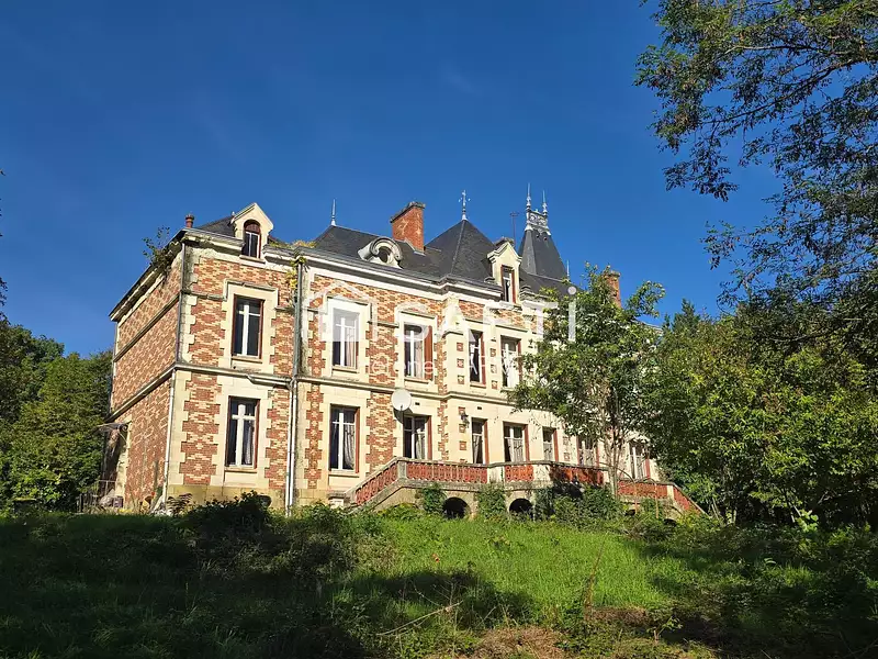 Maison, 670 m²