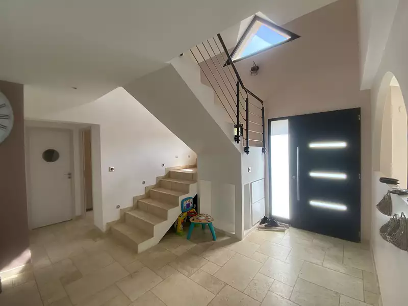 Maison, 167 m²