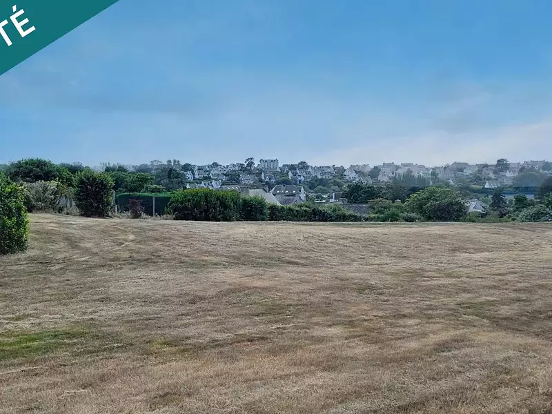 Terrain, 2 180 m²