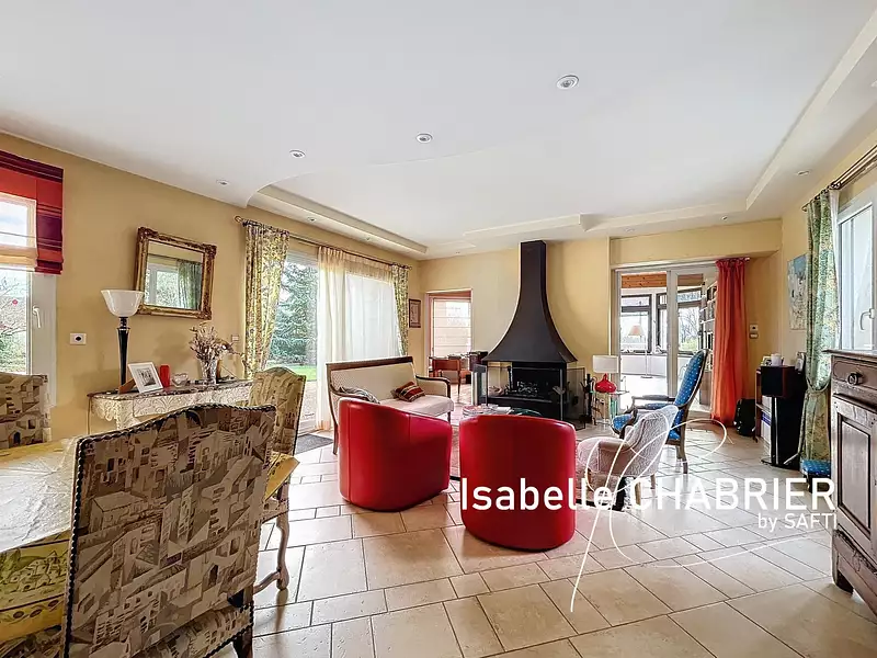 Maison, 244 m²