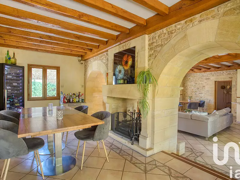 Maison, 246 m²