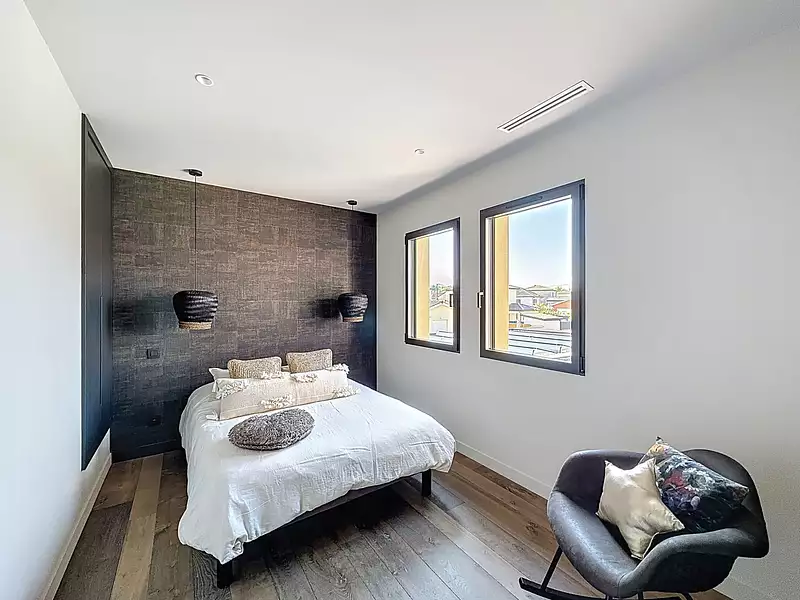 Maison, 243 m²