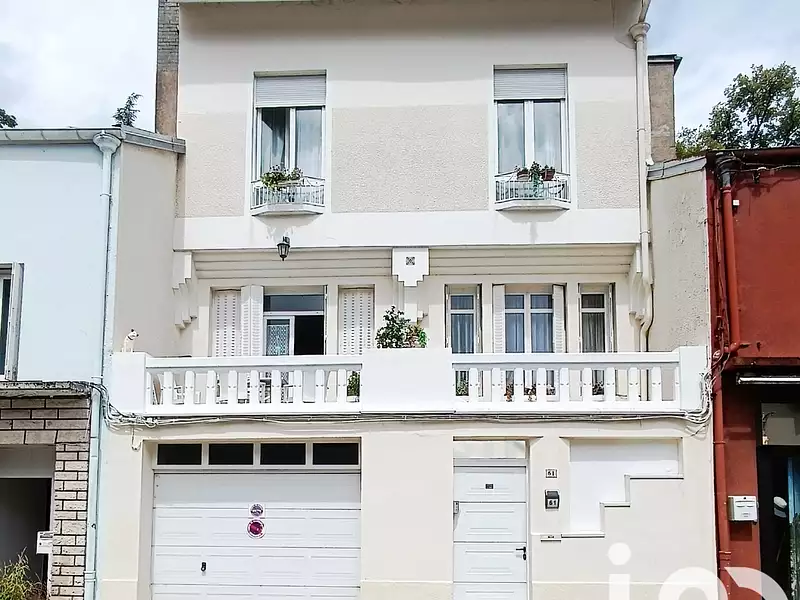 Maison, 250 m²