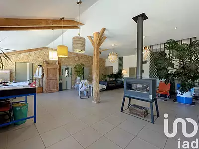 Maison, 196 m²