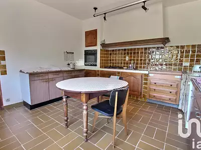Maison, 242 m²