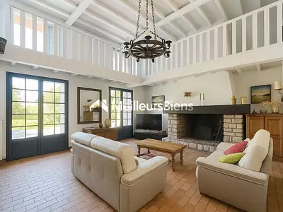 Maison, 248 m²