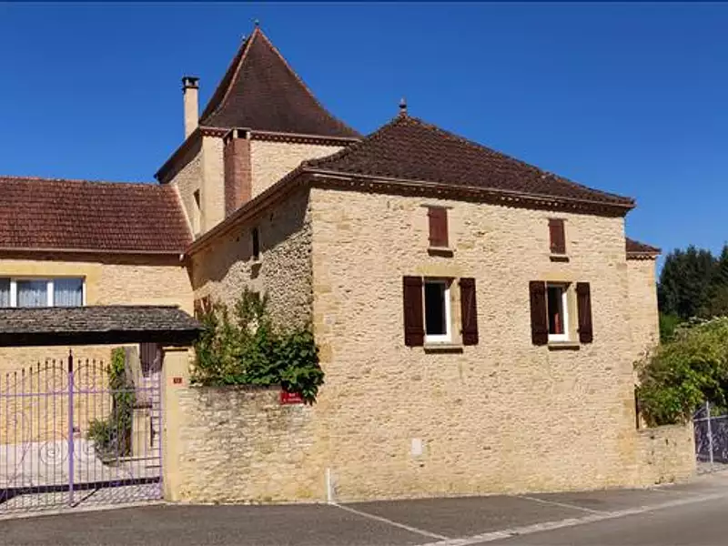 Maison, 225 m²