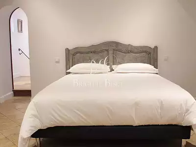 Maison, 311 m²