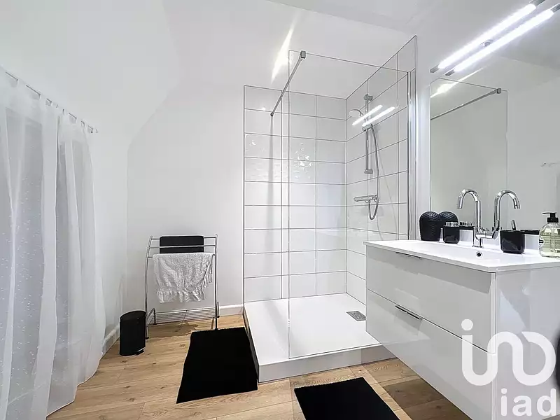 Maison, 223 m²