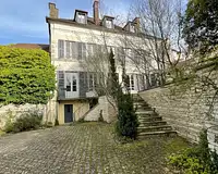 Maison, 277 m²