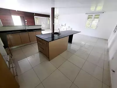 Maison, 195 m²