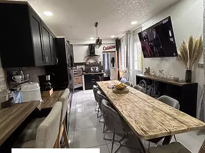 Maison, 270 m²