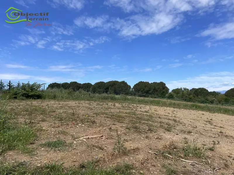 Terrain, 757 m²