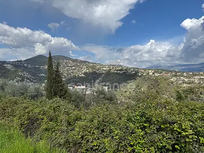 Terrain, 1 027 m²