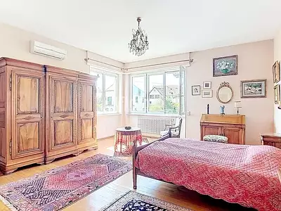 Maison, 277 m²