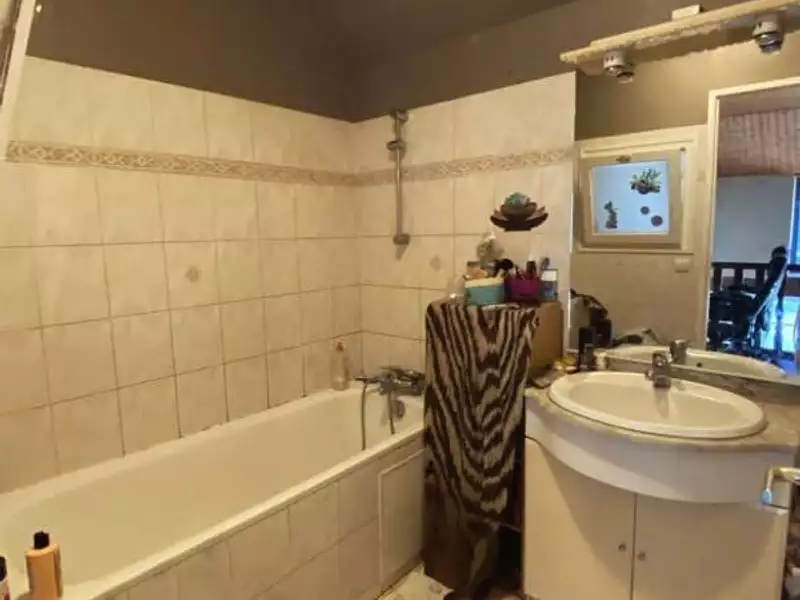 Maison, 225 m²