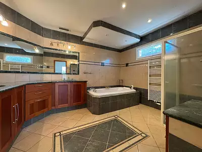 Maison, 165 m²