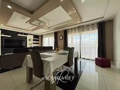 Maison, 165 m²