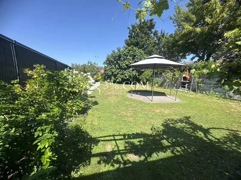 Maison, 148 m²