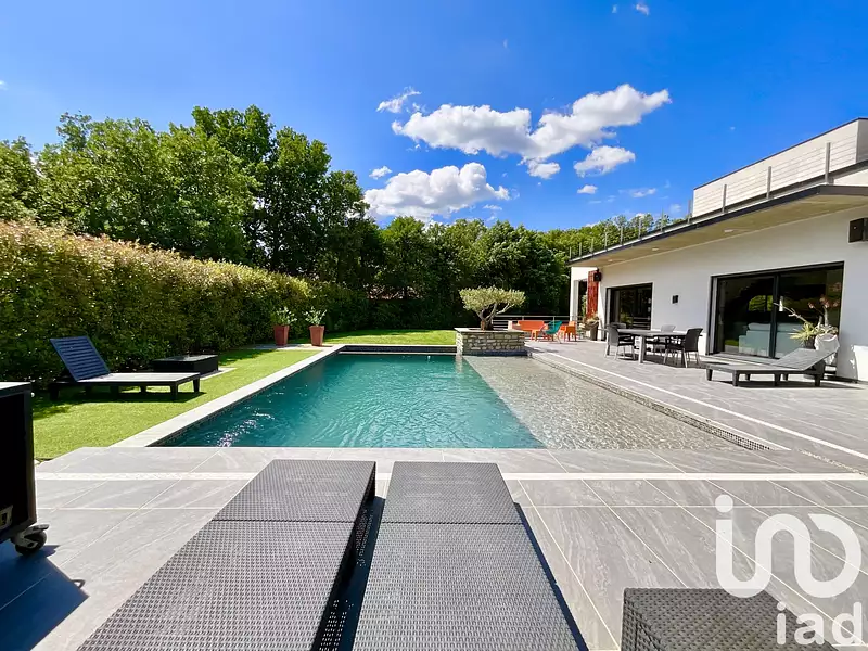 Maison, 218 m²