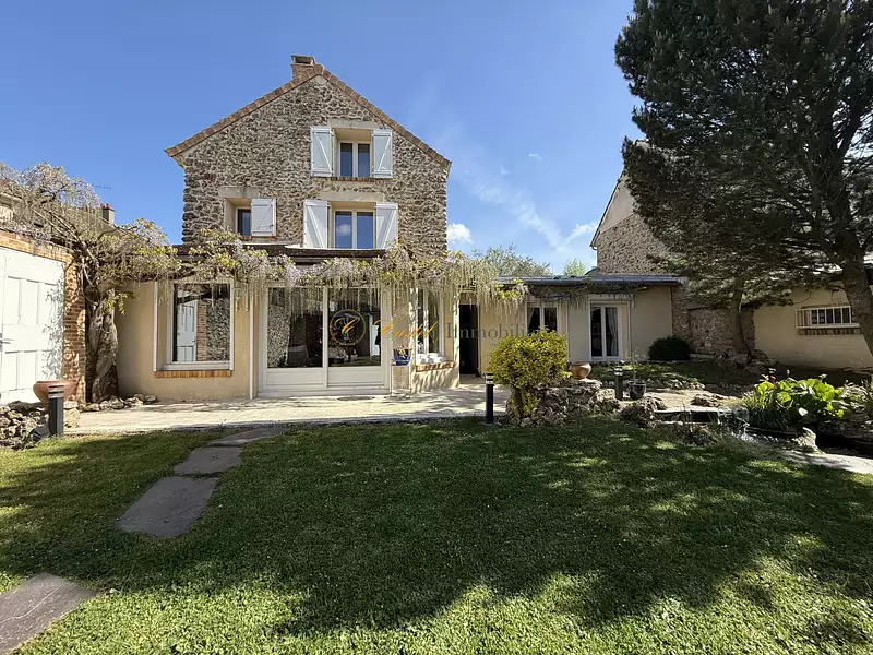 Maison, 180 m²
