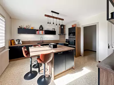 Maison, 250 m²