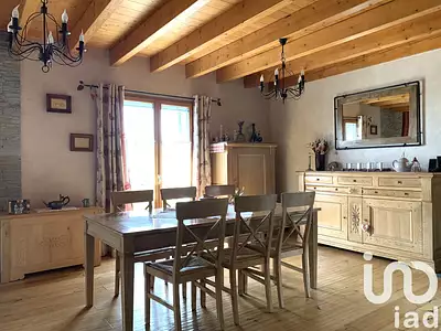 Maison, 210 m²