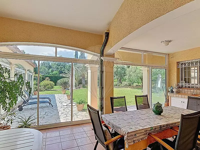 Maison, 310 m²