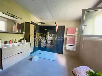 Maison, 163 m²