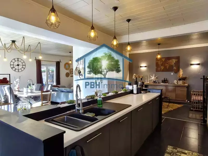 Maison, 145 m²