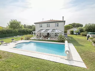 Maison, 240 m²