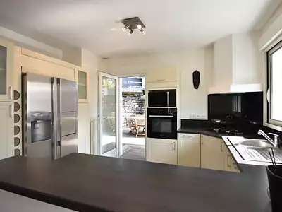 Maison, 240 m²