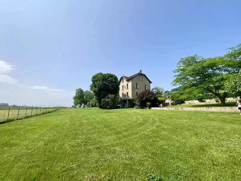 Maison, 239 m²