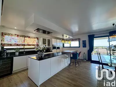 Maison, 153 m²
