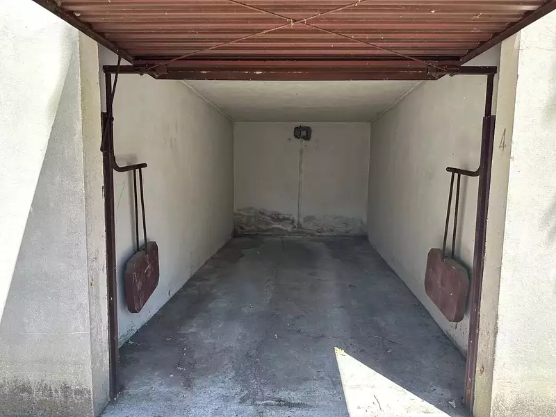 Parking, 15 m²