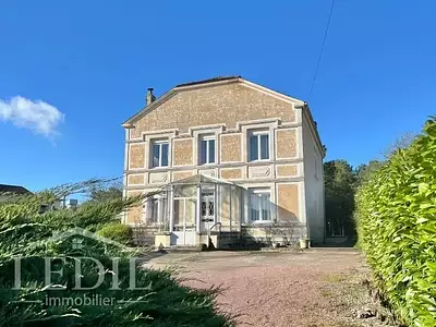 Maison, 330 m²