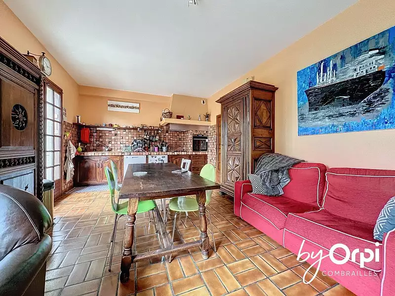 Maison, 319 m²