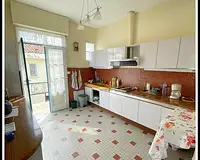 Maison, 240 m²
